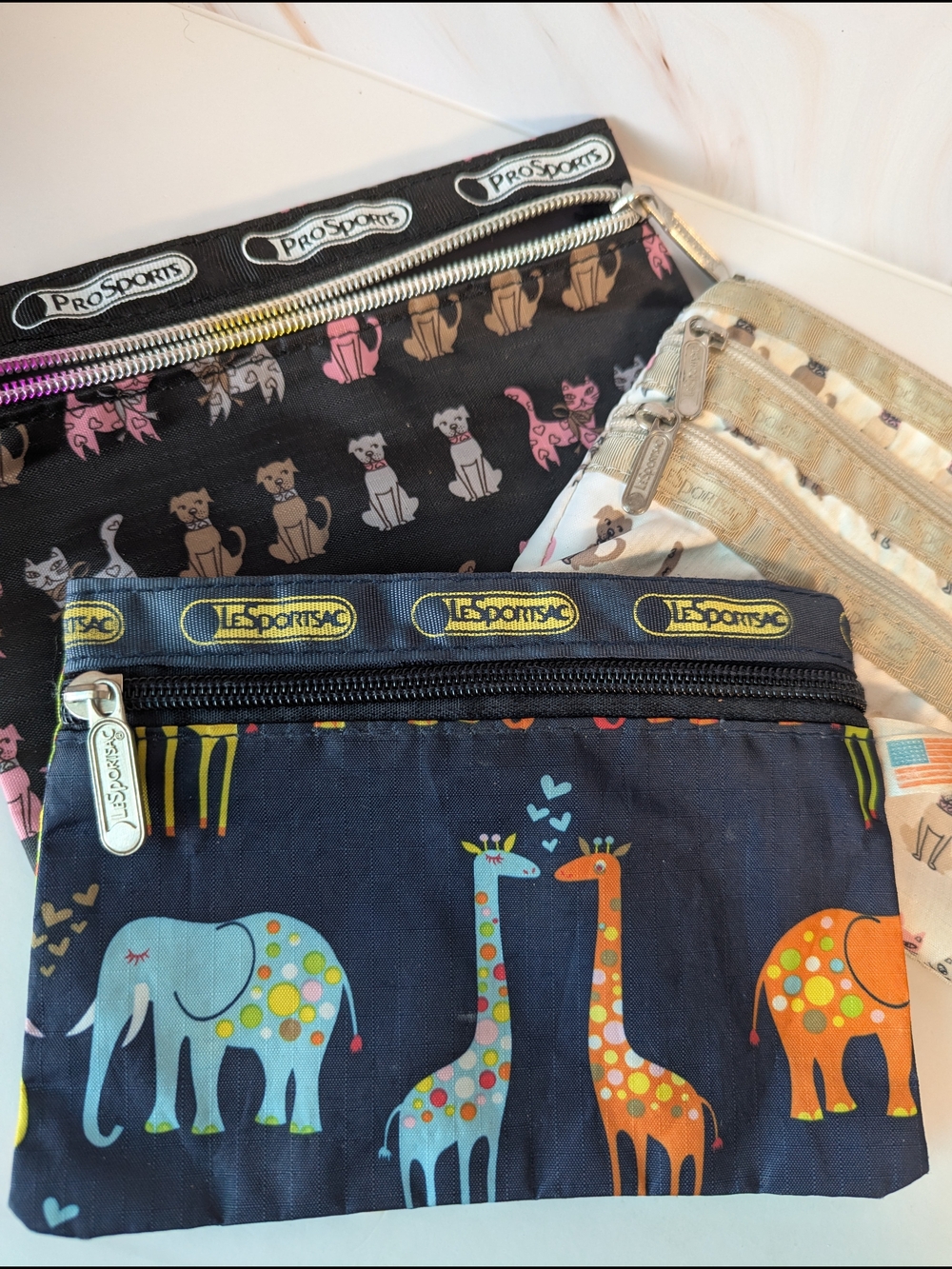Set Of Three Travel Animal Theme Zip Pouches, LeSportsac, ProSports - Picture 2 of 11